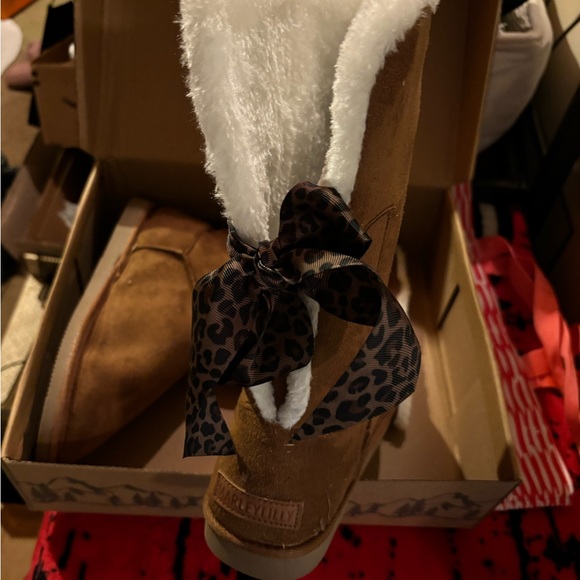 Suede Boot - Picture 5 of 7